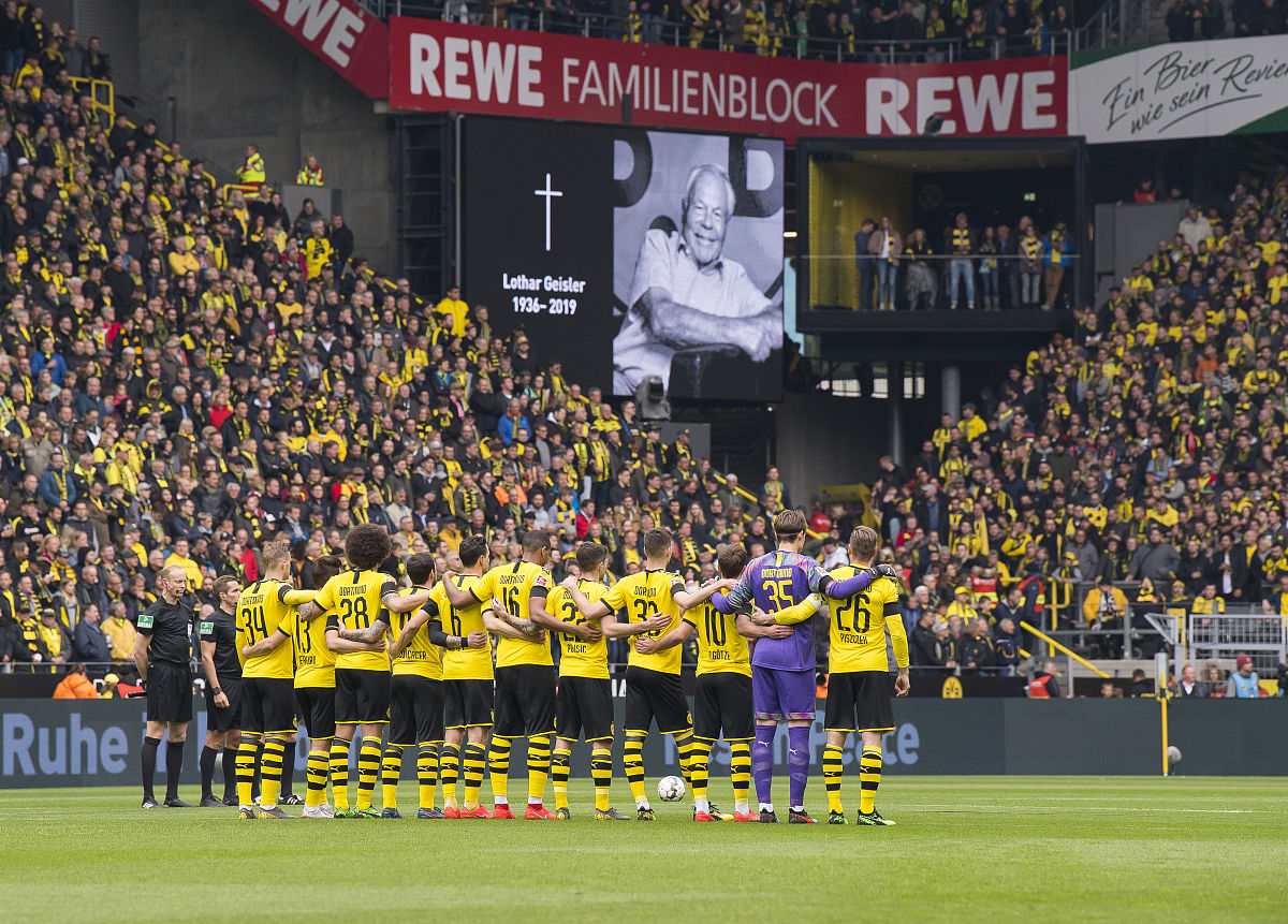 乐鱼官网-德甲激烈，球迷留言支持的简单介绍