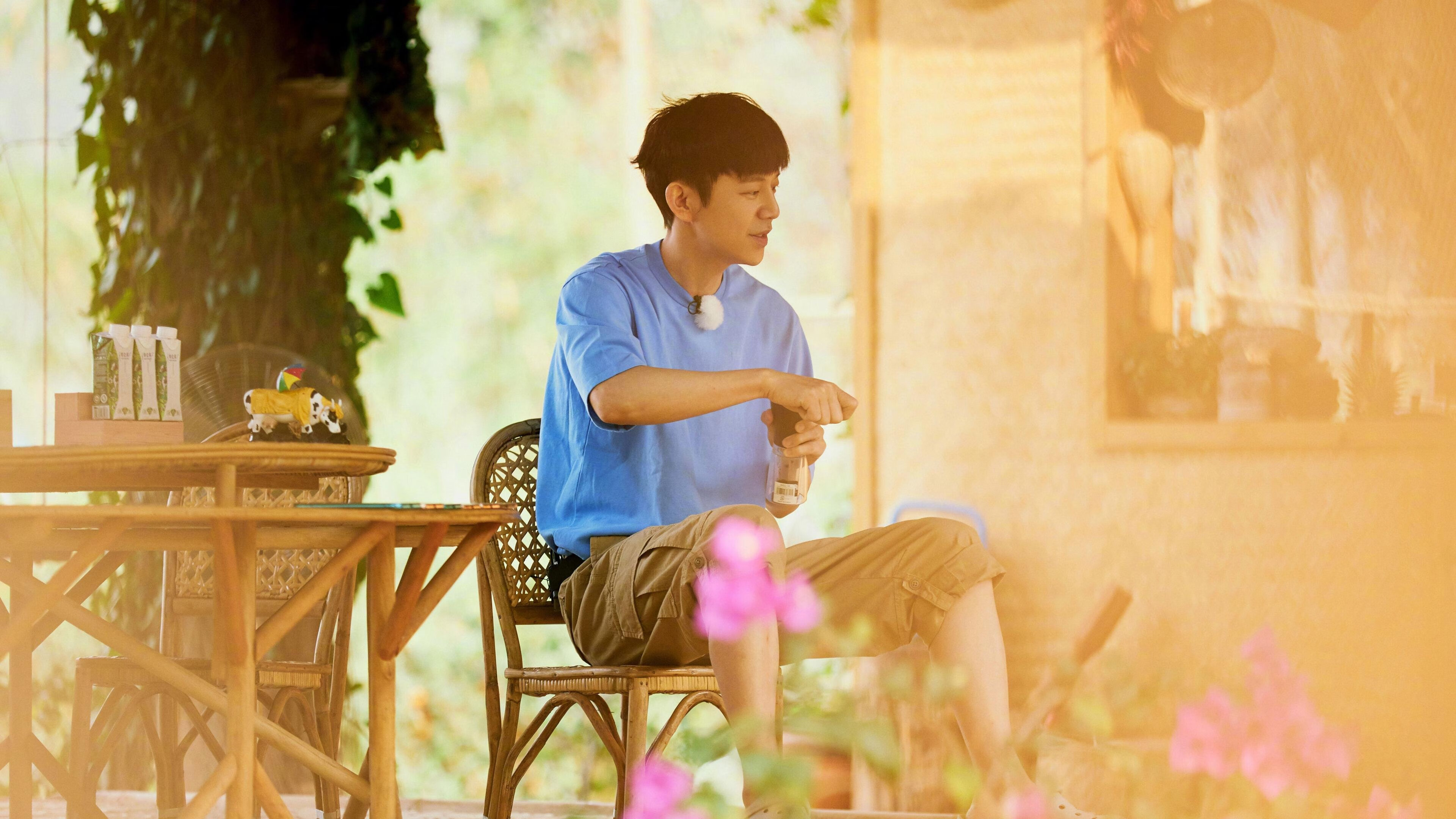 “篮球+健康”公益项目在全国各地同步推动,增强青少年体魄,公益篮球的宣传语