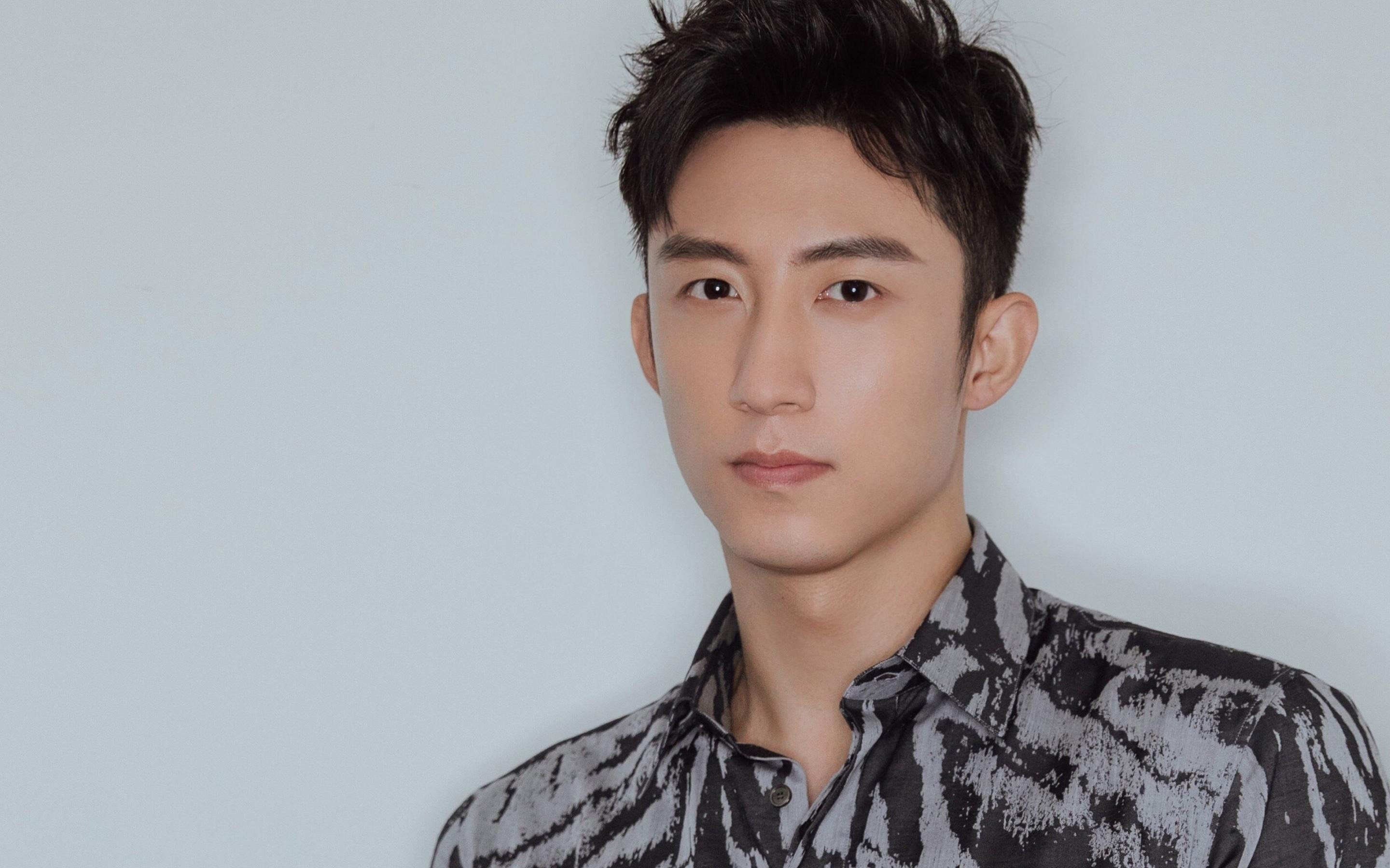 威廉姆斯在决赛中击败荷兰选手桑妮·范·代克，桑尼 比尔 威廉姆斯