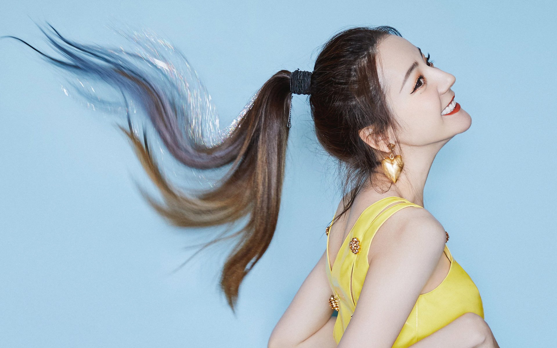 特色草原足球争霸,感受不同的运动风情,足球比赛草地