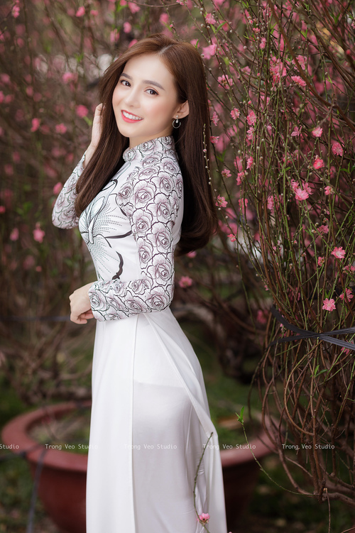 足球赛事衍生产业多元化,文化体育融合新景象,足球体育产业方案