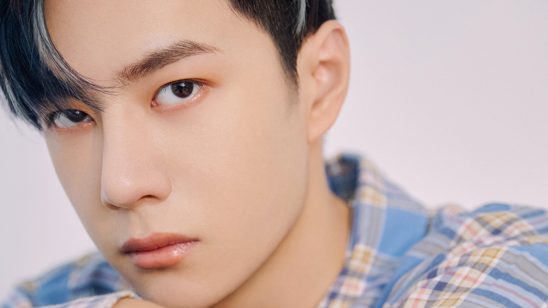 乐鱼电竞在线平台-拉科鲁尼亚主场-大胜赫罗纳，索里亚蒂进球，拉科鲁尼亚足球俱乐部