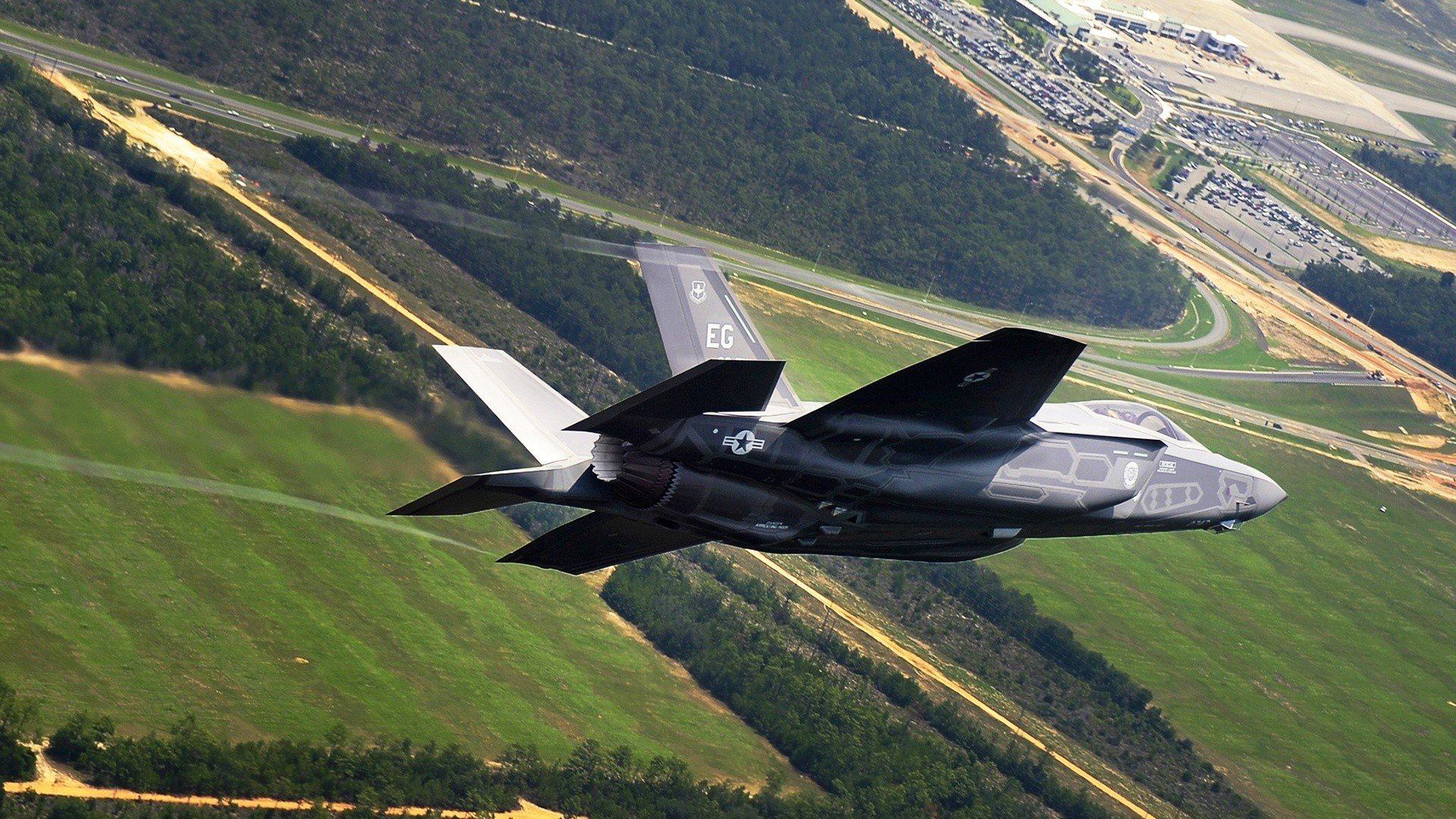 阿尔阿赫利篮板球争夺激烈,阿赫利vs德黑兰独立