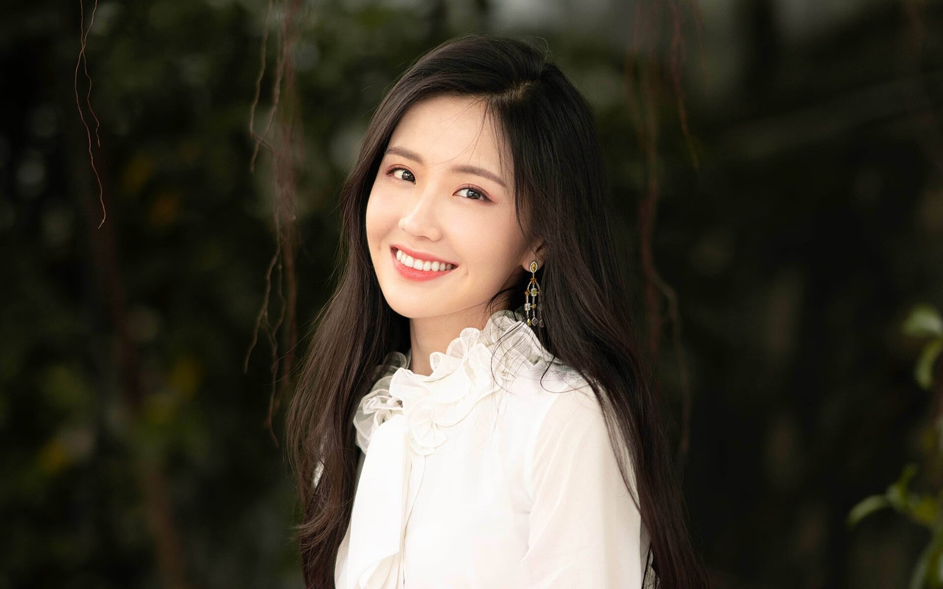 乐鱼电竞在线平台登录入口-俱乐部公布财年成绩赞助增长显著推动青训与品牌建设同步发展，俱乐部名单