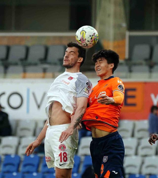 包含乐鱼体育:吴少聪：表示将继续努力，在欧洲联赛取得更大突破的词条